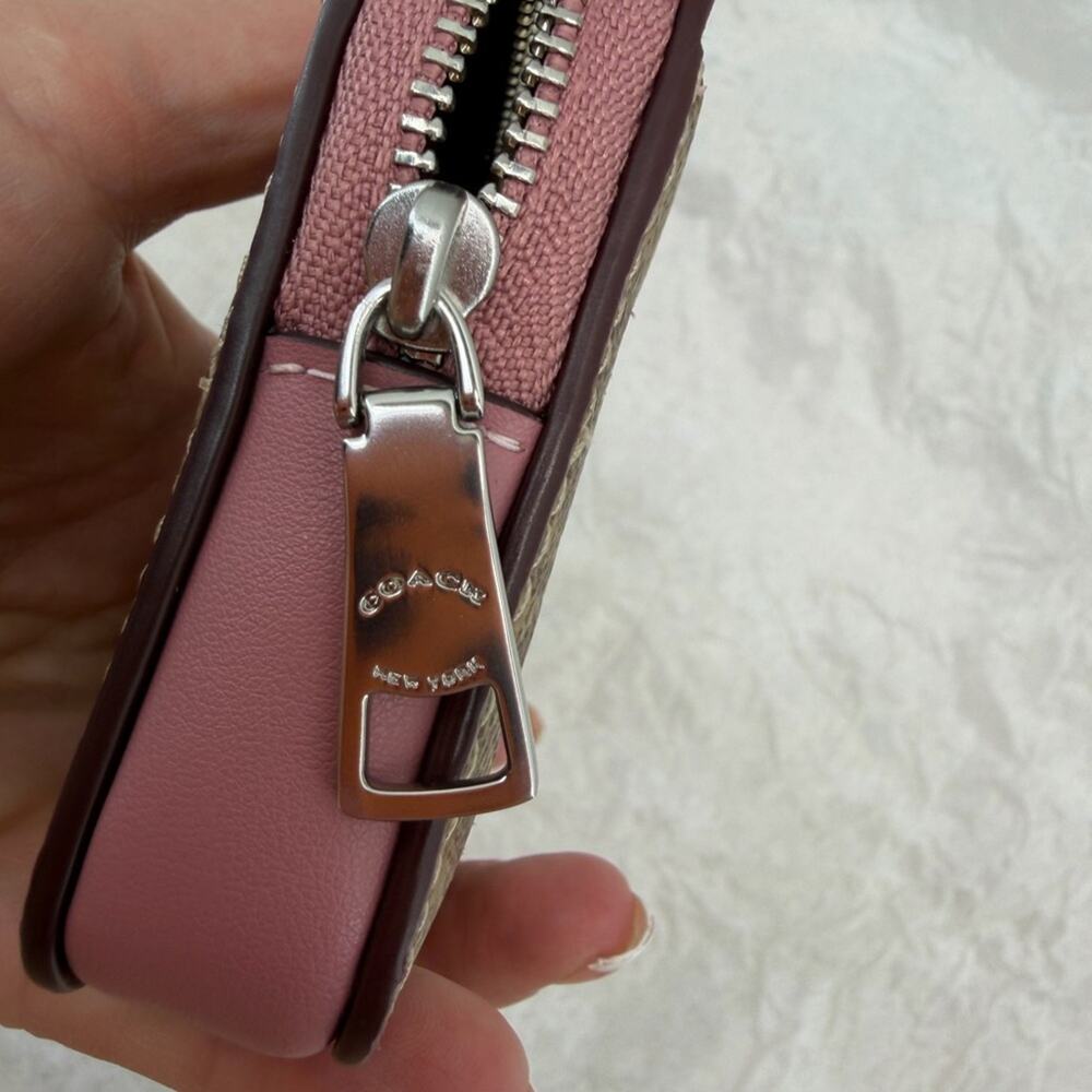 New with tags Coach Pink and Brown Card Holder coin purse with Chain Attachment - Picture 6 of 10